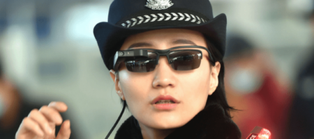 Китайские полицейские начнут носить Google Glass