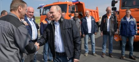Большой позор Путина во время пафосного открытия "Керченского моста": заплевали даже фанаты (ВИДЕО)