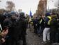 Массовые протесты накрыли Париж, полиция начала применять слезоточивый газ (ВИДЕО)