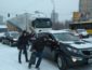 Сразу в шести регионах Украины ограничили движение авто из-за снегопадов (ВИДЕО)