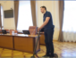 Новый премьер Гончарук на самокате въехал в Кабмин и свой кабинет (ВИДЕО)