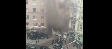 Взрыв возле офиса нардепа Медведчука в Киеве (ВИДЕО)