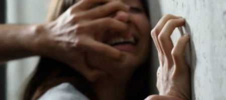 На Прикарпатье изверг-отец насиловал малолетнюю дочь и довел ее до суицида