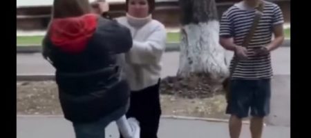 Под Одессой школьники издевались над больной девочкой: шокирующее ВИДЕО