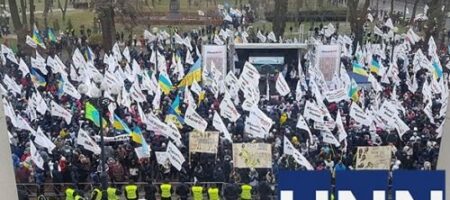 Отсрочка для ФЛП не помогла: протестующие готовятся к штурму Рады