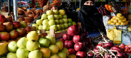 Россия нашла, как ответить Азербайджану за Карабах - введен запрет на ввоз яблок и томатов