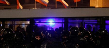 Массовые задержания, драки и кровь: чем завершились акции протеста в России