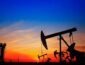 Нефть подорожала на фоне резкого падения запасов в США