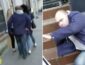 На улице Львова мужчина решил поприставать к женщинам, но его жестко проучили (ВИДЕО)