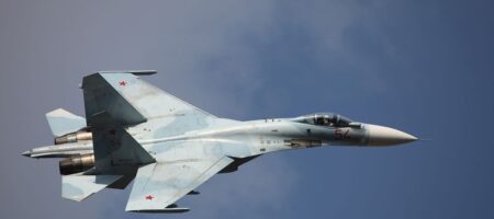 Під Ізюмом ЗСУ знищили російський винищувач СУ-34 (відео)