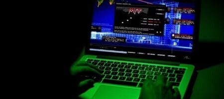 Російські хакери оголосили кібервійну десяти країнам