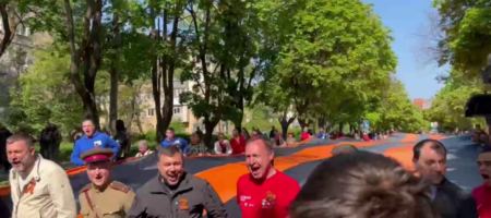 Окупанти святкують у Маріуполі: цинічне відео обурило українців