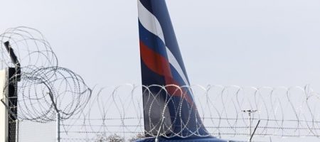 Авіакомпанії РФ розбирають літаки на запчастини - Reuters
