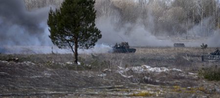 Військові провели навчання біля ЧАЕС: тренувались відбивати наступ з Білорусі