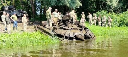 З річки Десна витягли російський танк