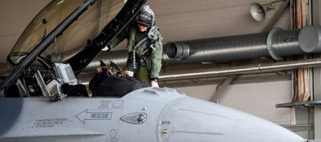 США схвалили передачу F-16 Україні від Данії та Нідерландів, - Reuters