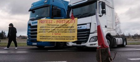 "Це штучне блокування": Кубраков назвав справжні причини кризи на польському кордоні