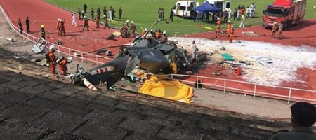 У Малайзії на репетиції військового параду зіткнулися два гелікоптери: пілоти загинули (ВІДЕО)