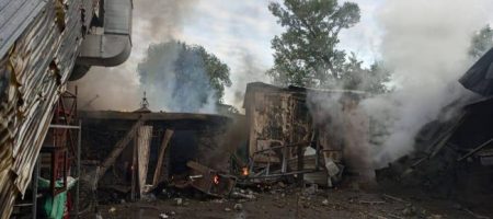 Пошкоджено склади та авто: наслідки ракетної атаки РФ на Київ