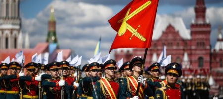 Британська розвідка назвала причину відсутності танків на параді 9 травня у Москві