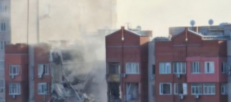 У Дніпрі вибухи: зруйновано кілька поверхів житлової багатоповерхівки