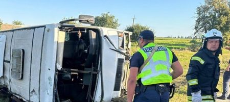 У Хмельницькій області перекинувся автобус з дітьми, є загиблі