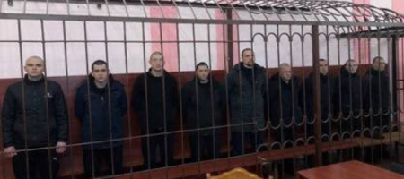 Окупанти засудили дев’ятьох захисників Маріуполя