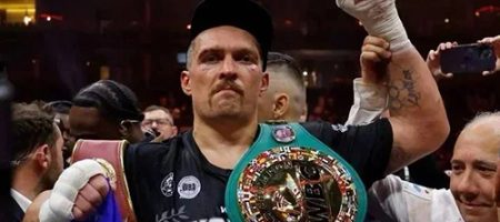 Усик уперше відреагував на ультиматум від WBO і назвав бажаного суперника